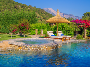Villa Elmalı Pool Views