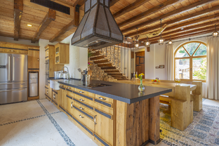 Villa Gemile Kitchen Views