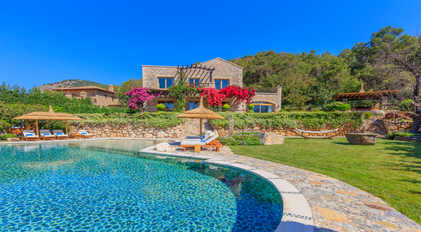 Villa Gemile Exterior Views