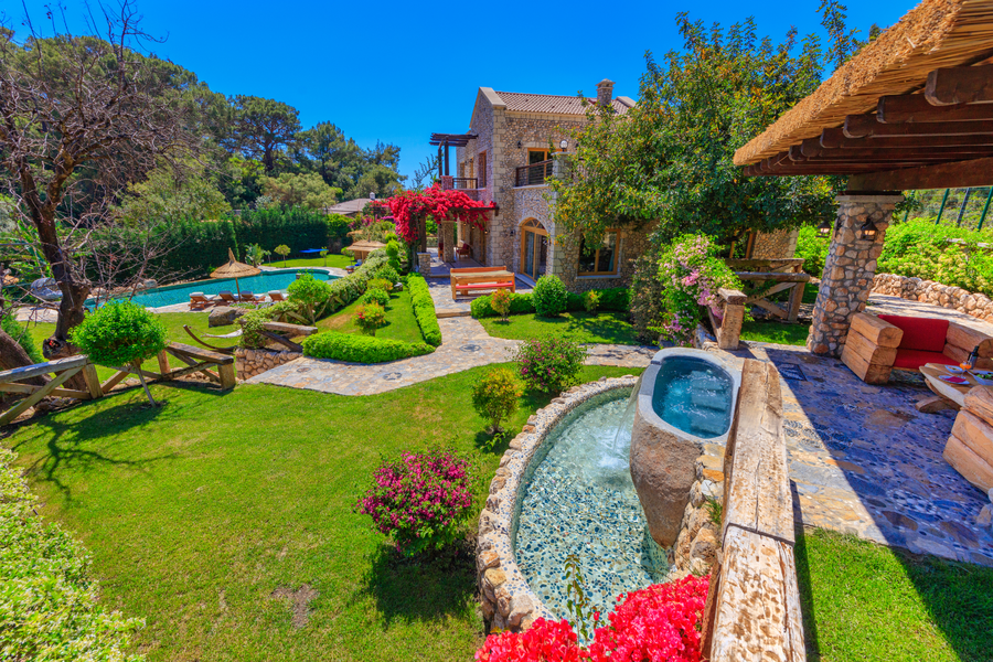 Nature-Connected Garden Living at Gokce Gemile Private Bay