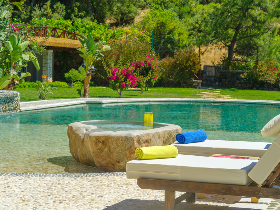 Nature-Integrated Poolside Setting within a Secluded Peninsula Estate